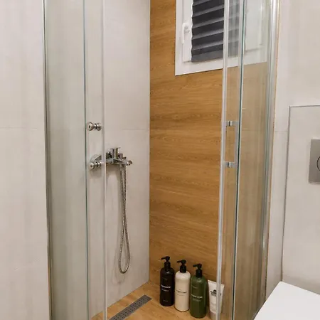 45sqm , Center , 20m Tsimiski Str , 65