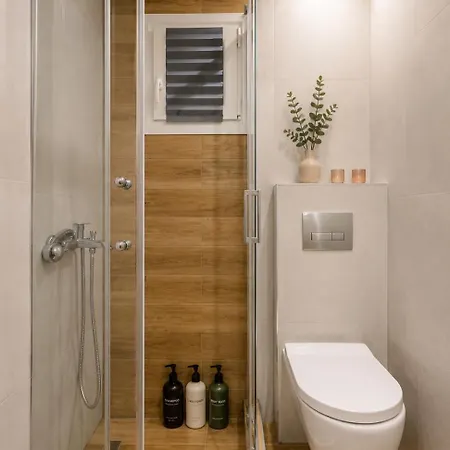 45sqm , Center , 20m Tsimiski Str , 65