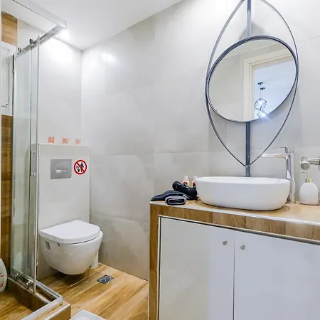 45sqm , Center , 20m Tsimiski Str , 65
